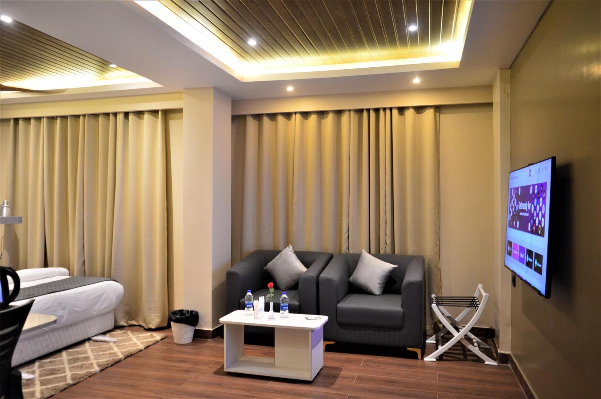 فندق Essence Grandeur غاواهاتي المظهر الخارجي الصورة